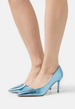 Pumps - Light Blue